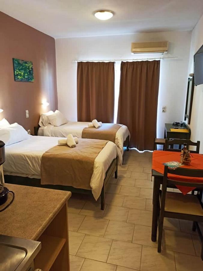 Hotel Mary Platanés Buitenkant foto