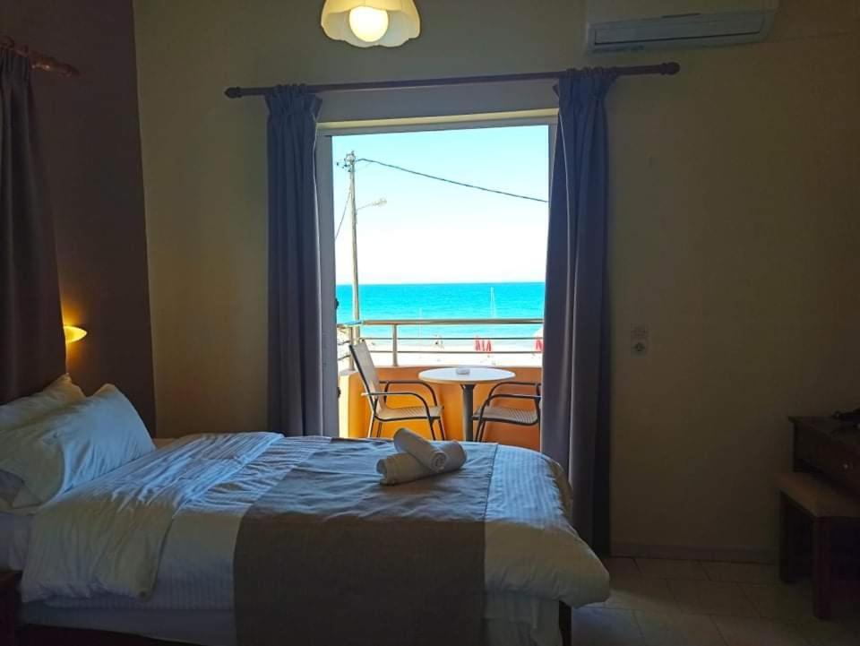 Hotel Mary Platanés Buitenkant foto