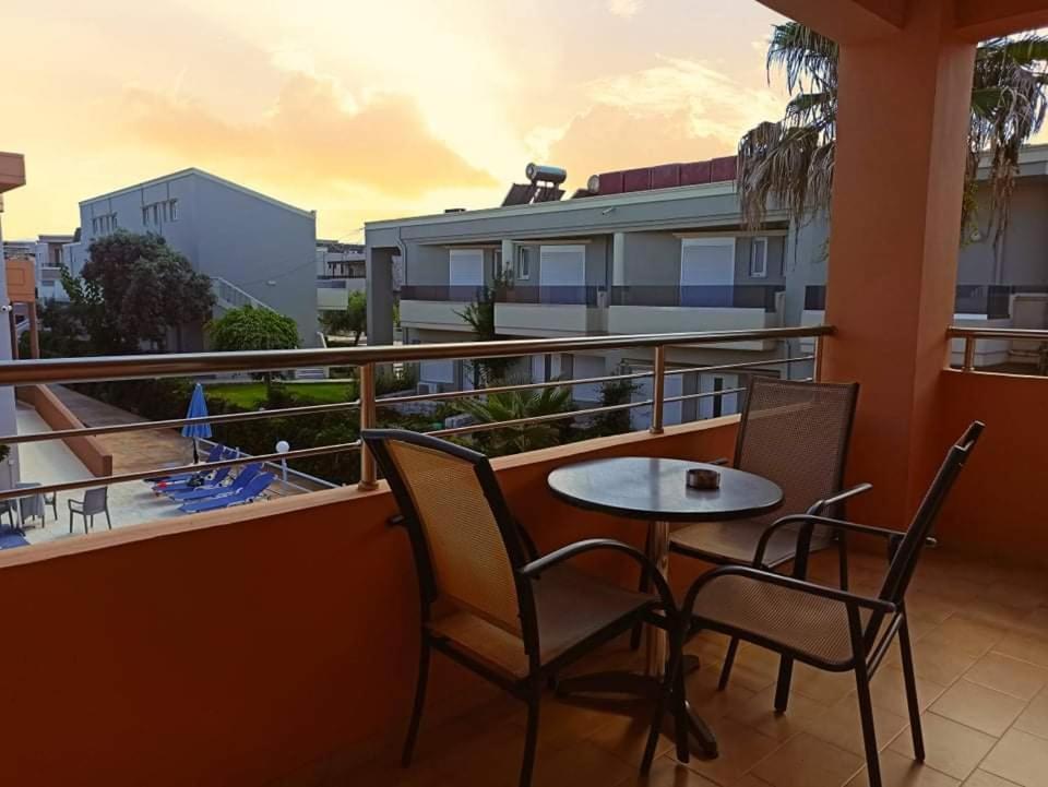 Hotel Mary Platanés Buitenkant foto