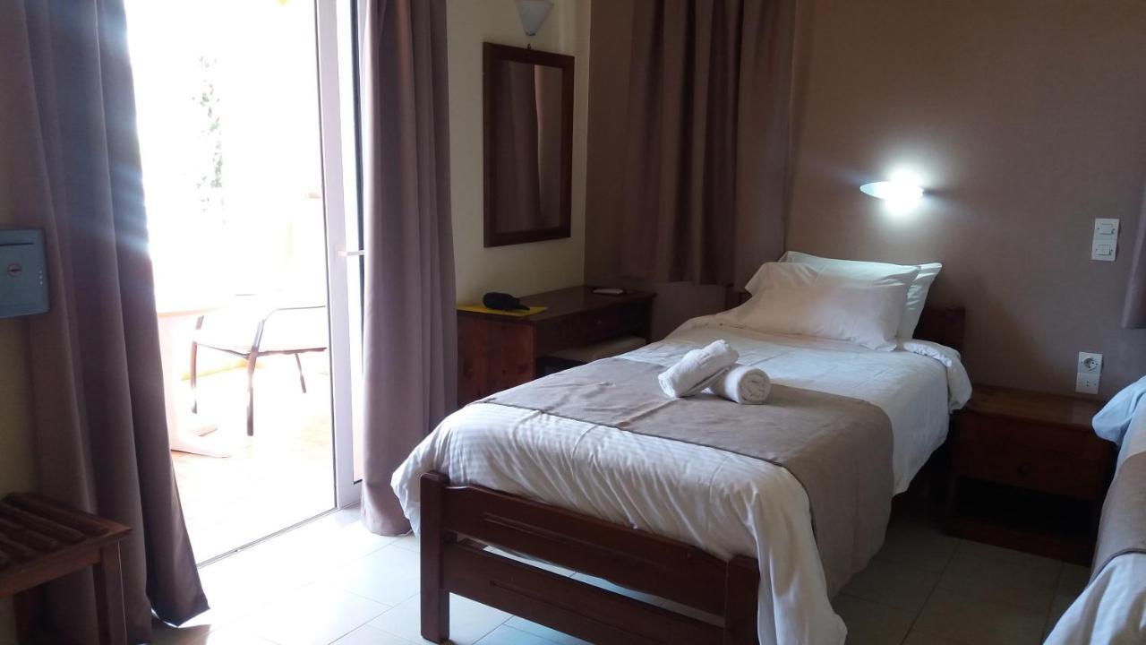 Hotel Mary Platanés Buitenkant foto
