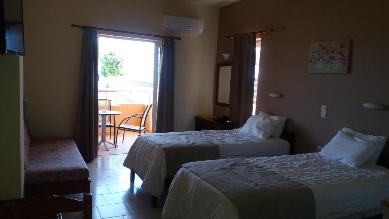 Hotel Mary Platanés Buitenkant foto