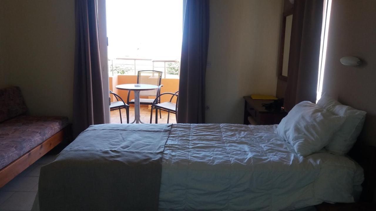 Hotel Mary Platanés Buitenkant foto
